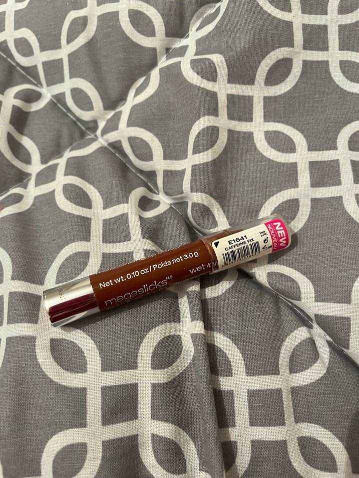 Wet n Wild Parlak Bej Dudak Balmı - Görsel 2