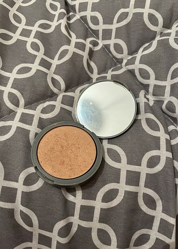 The balm Kapatıcı ve Aydınlatıcı Krem - Görsel 2