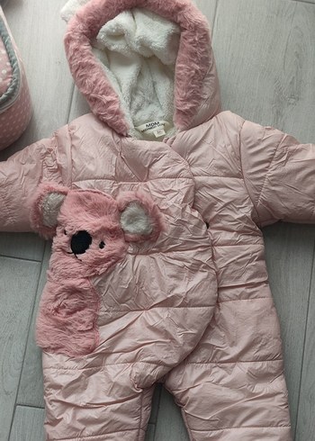 Diğer Peluş Detaylı Kapüşonlu Pembe Kız Bebek Tulumu