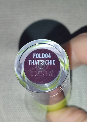 NYX Lip Oil That's Chic - Görsel 2