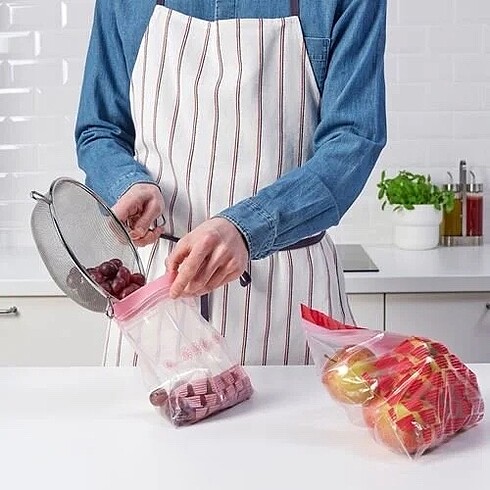 Ikea ISTAD kırmızı-pembe 2,5 lt ve 1,2 lt kilitlenebilir buzdolabı po