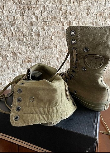 Converse 