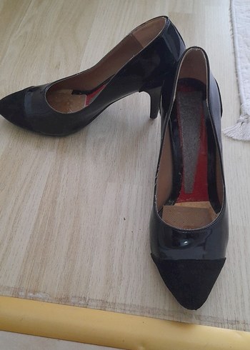 Diger Siyah Rugan Tokalı Stiletto Topuklu Kadın Ayakkabı