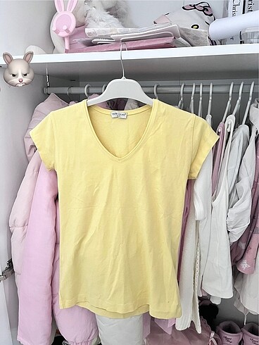 cutecore belden oturmali tisort