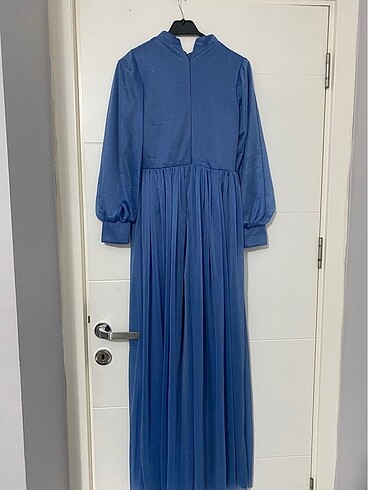 Parıltılı kumaşlı tesettür abiye - Görsel 6