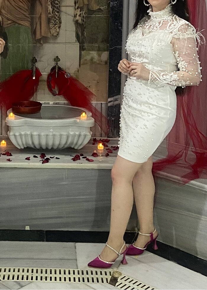 Beyaz mini İncili tüylü nikah elbisesi - Görsel 2