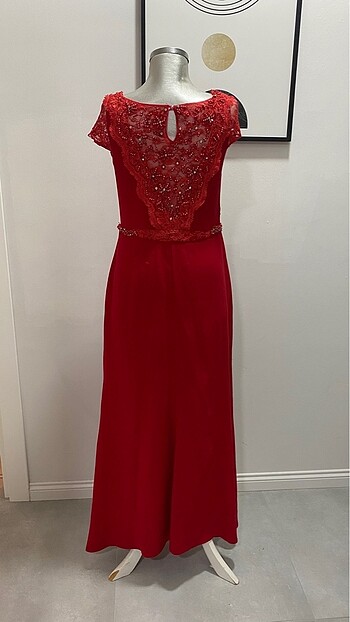 Kırmızı dantelli işlemeli abiye kınalık - Görsel 5