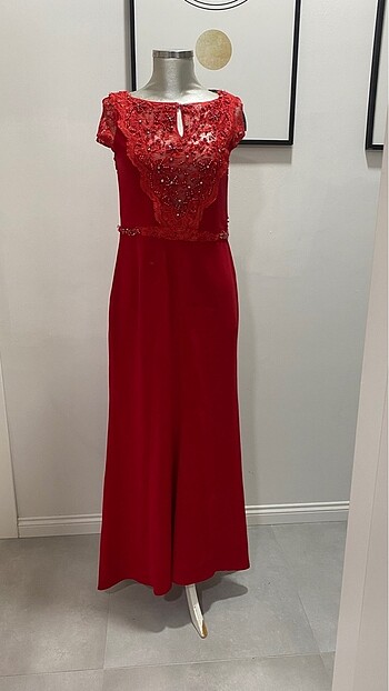 Kırmızı dantelli işlemeli abiye kınalık - Görsel 6