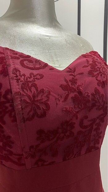 Bordo düşük omuz dantel kuyruklu abiye - Görsel 5