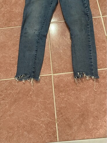 Diğer Mavi az kullanılmış dar ve kısa paça kot pantolon