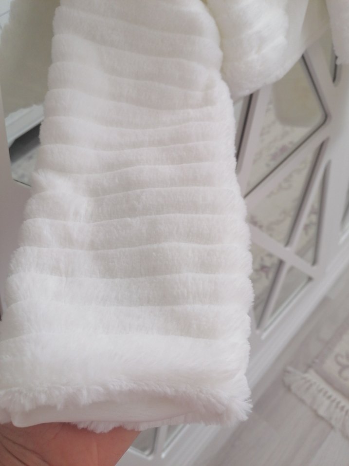 Kız Çocuk Beyaz Kürklü Bolero - Görsel 4