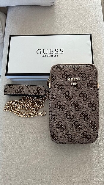 Guess telefonluk çanta