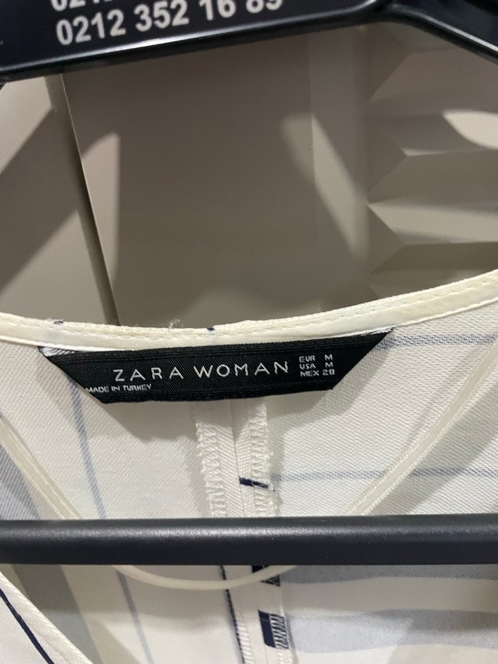 V Yaka Çizgili Uzun Kollu Mini elbise - Görsel 2