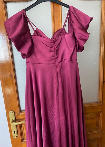 Bordo Uzun Askılı İşlemeli Abiye Elbise - Görsel 2