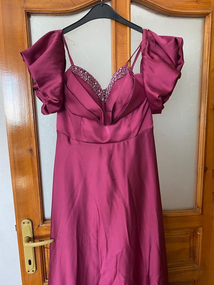 Bordo Uzun Askılı İşlemeli Abiye Elbise - Görsel 3