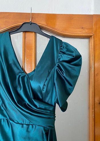 Turkuaz Parlak Drapeli Abiye Elbise - Görsel 2