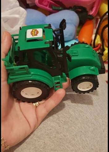 oyuncak traktör