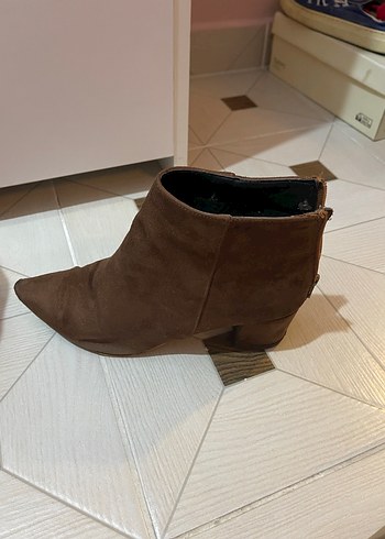 Diğer Kahverengi Süet Dolgu Topuklu Kadın Bot