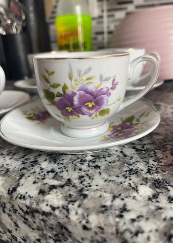 Mor Çiçekli Porselen Fincan Takımı - Görsel 2