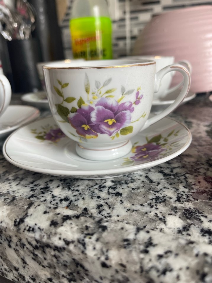 Mor Çiçekli Porselen Fincan Takımı - Görsel 2