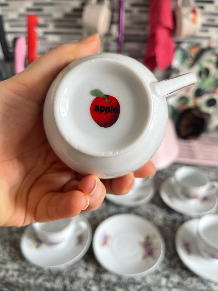 Mor Çiçekli Porselen Fincan Takımı - Görsel 3