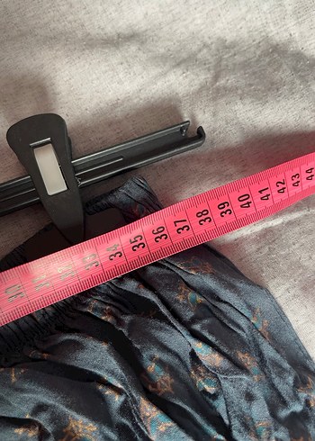 Gri Batik Desenli Salaş Kadın Pantolon - Görsel 3