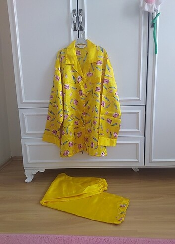 Diğer Saten pijama takımı
