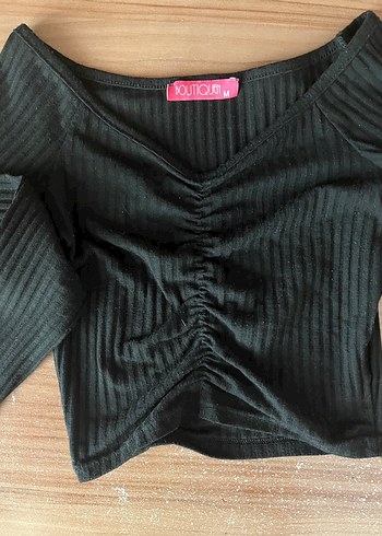 s Beden V Yaka Pileli Siyah Crop Top