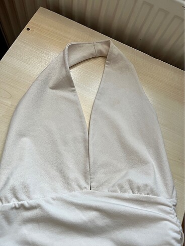 BEYAZ CROP-TRENDYOLMİLLA