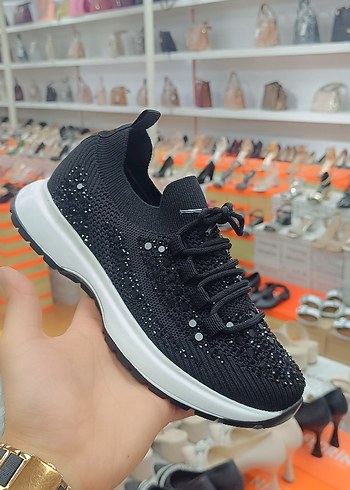 günlük taşlı spor ayakkabı