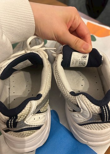 Beyaz Spor Ayakkabı ORJİNAL VE TEMİZ - Görsel 4