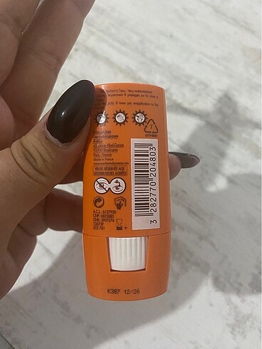 Avene STICK GUNES KREMİ