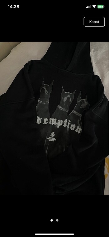 sweatshirt