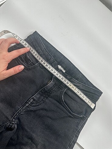Zara zara denim kot yıkamalı 8 yaş erkek çocuk pantlon