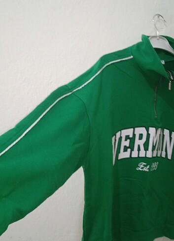 Yeşil fermuarlı sweatshirt 