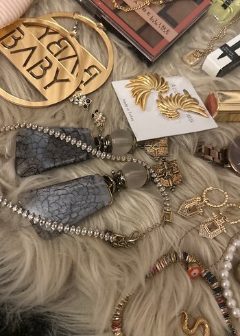 Altın Renkli Makyaj ve Aksesuar Seti - Görsel 6