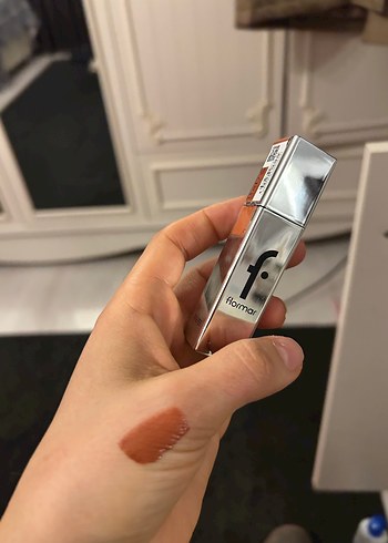 Altın Renkli Makyaj ve Aksesuar Seti - Görsel 15