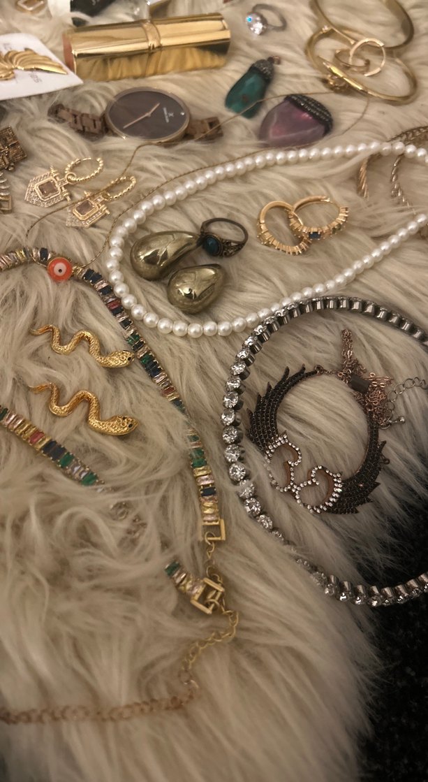 Altın Renkli Makyaj ve Aksesuar Seti - Görsel 5