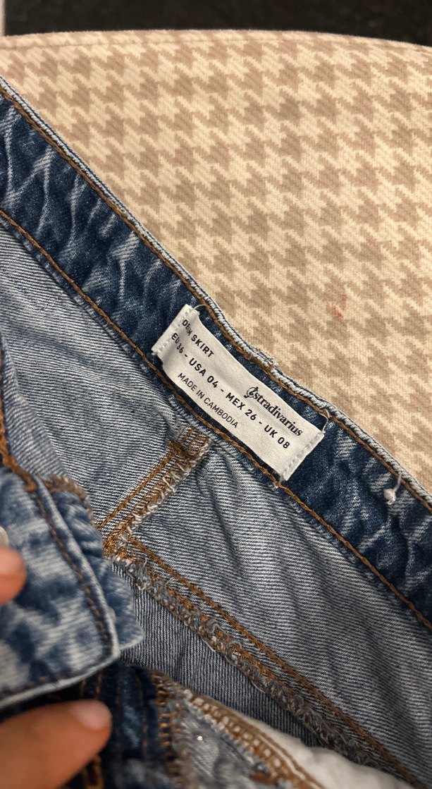Boncuk İşlemeli Mavi Mini Denim Etek - Görsel 4