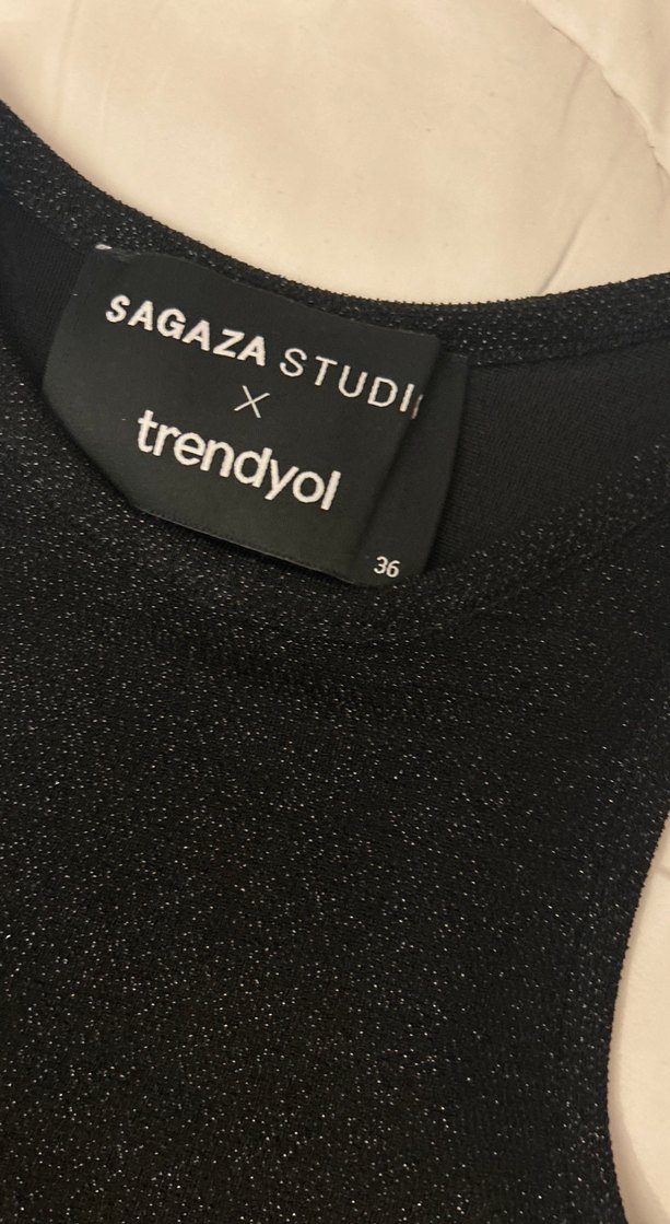 Siyah Süet Baskılı Kolsuz Kız Yeleği - Görsel 3