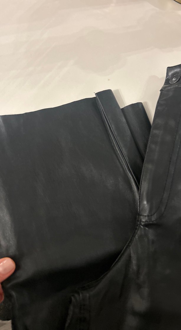 Deri Siyah Kadın Midi Pantolon - Görsel 3