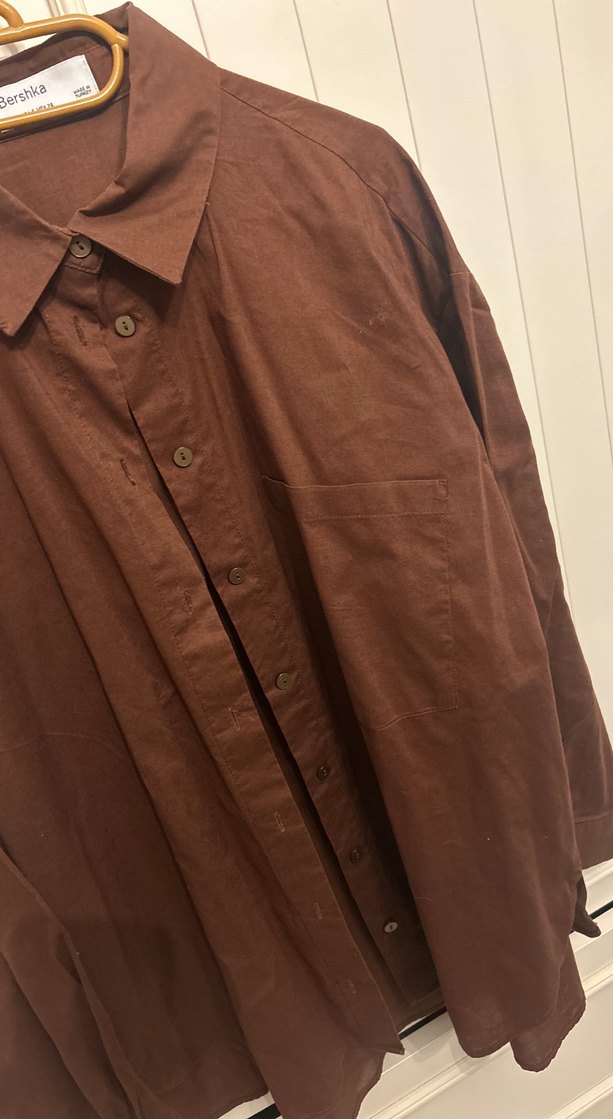 Düğmeli Kahverengi Keten Gömlek - Görsel 3