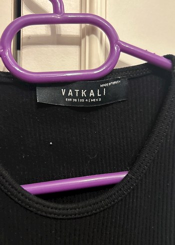 Siyah Mini Yüksek Yakalı Kadın Atlet - Görsel 2