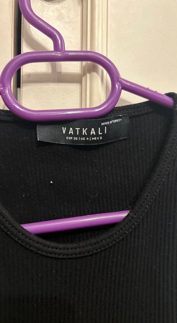 Siyah Mini Yüksek Yakalı Kadın Atlet - Görsel 2