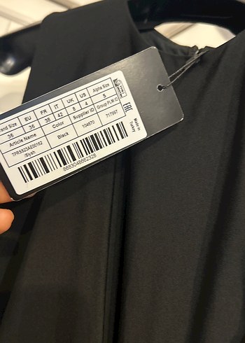 Siyah Drapeli Uzun Kolsuz Elbise - Görsel 6