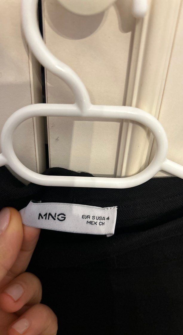 Siyah Kolsuz Yüksek Yakalı Midi elbise - Görsel 3