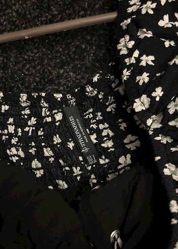 Düğmeli V Yaka Mini Çiçekli Bluz - Görsel 4