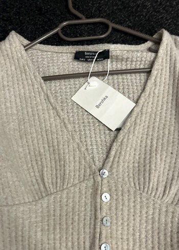 Bej V Yaka Mini Triko Hırka - Görsel 4