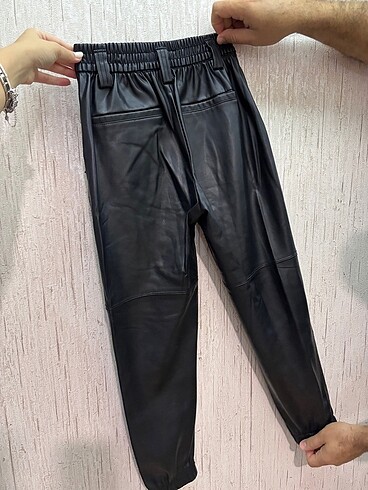 xs Beden BERSHKA DERI JOGGER PANTOLON
