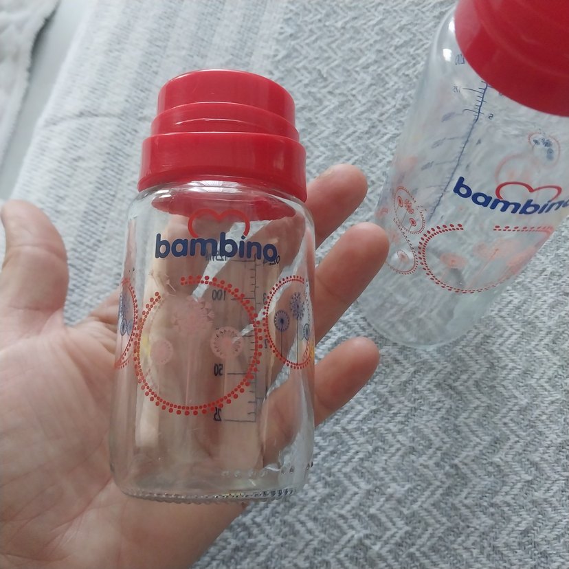 Renkli Bambino Bebek Biberonları Kırmızı Kapaklı - Görsel 4